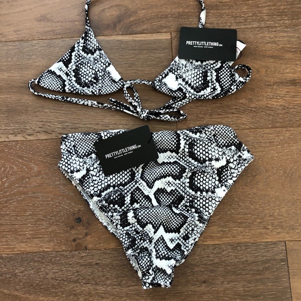 Pretty Little Thing swimsuit